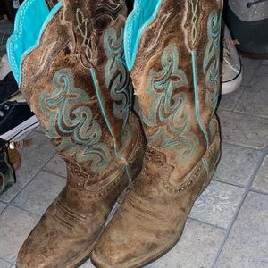 Justin’s brand western square toe boots